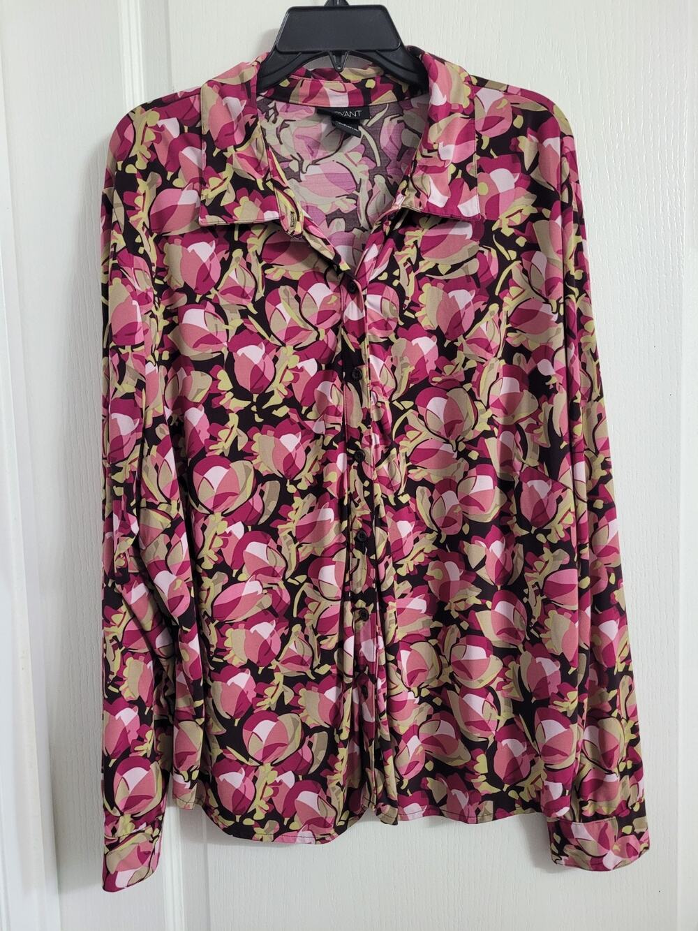 Lane Bryant Multi-color Floral Print Button Up Blouse Size 22/24. Bin2